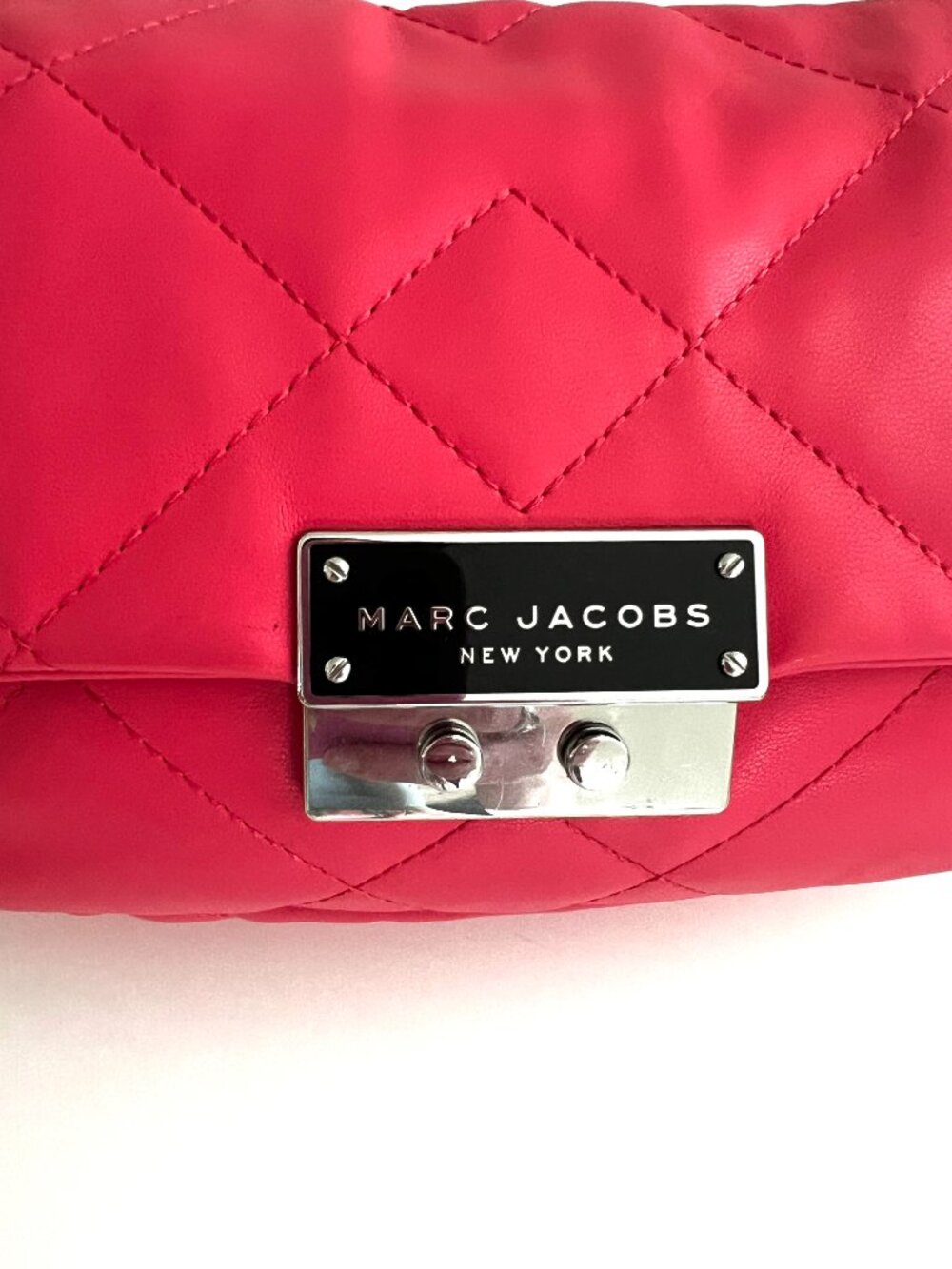 Marc Jacobs Pink Quilted Shoulder Bag with Silver Chain Straps - Picture 4 of 6